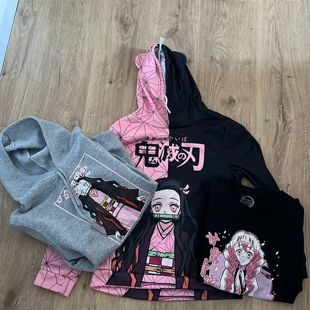 Demon Slayer nezuko kamado short and sweatshirts bundle small